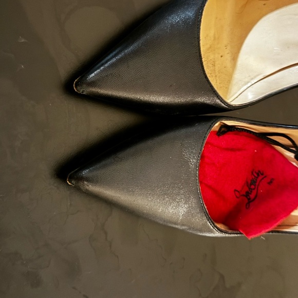 Christian Louboutin - Picture 11 of 17